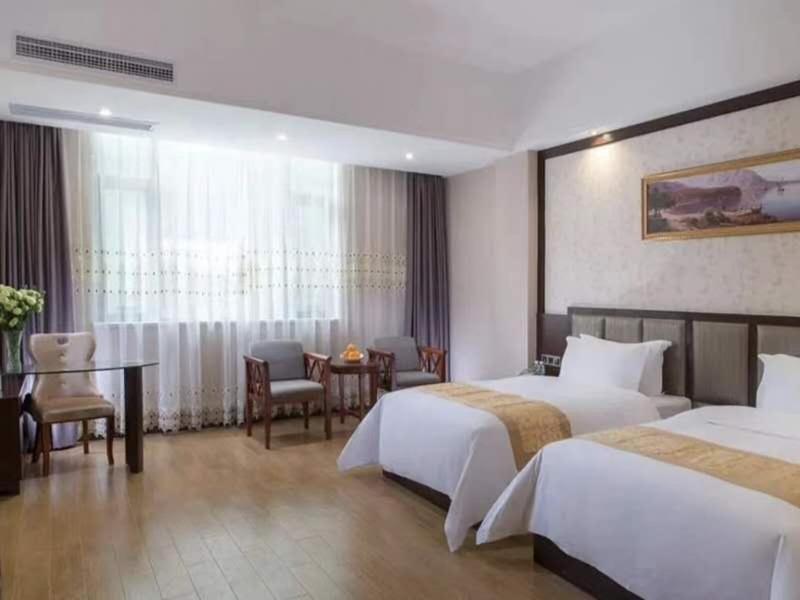 Vienna International Hotel Jieyang Chaoshan Airport Exterior photo